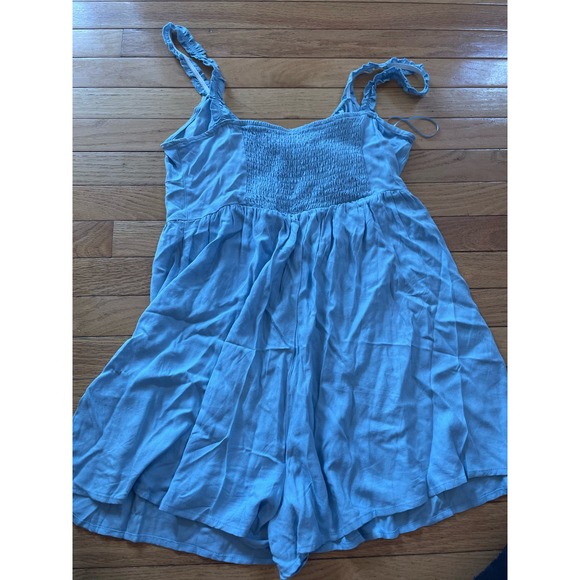 Light blue cotton:on women's romper size M NWT 50$ retail - Picture 4 of 4